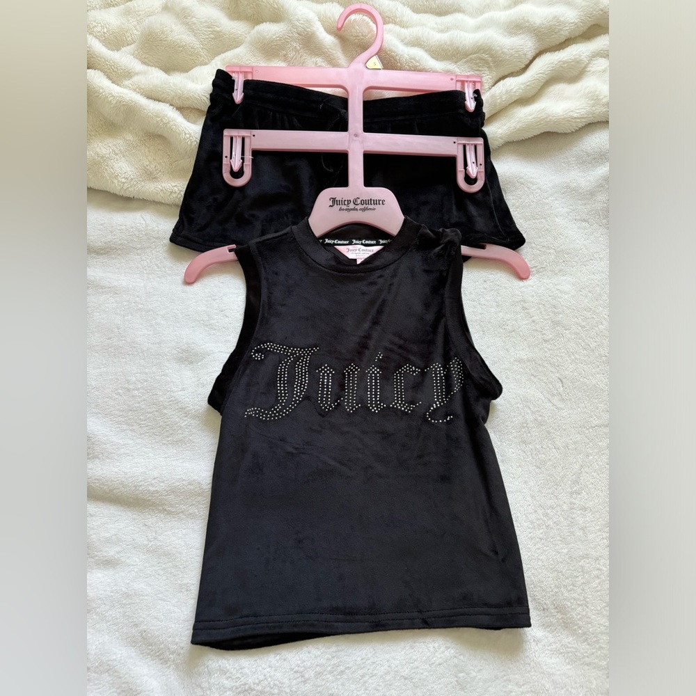 NWOT pack of 2 juicy couture shirt and shorts